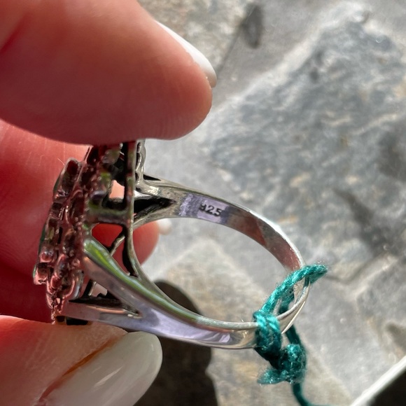 Emerald /Marcasite S925 sterling silver ring - Picture 8 of 11